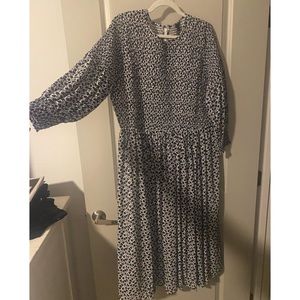 Brand new. Never worn long sleeve Ann Taylor dress, size 18